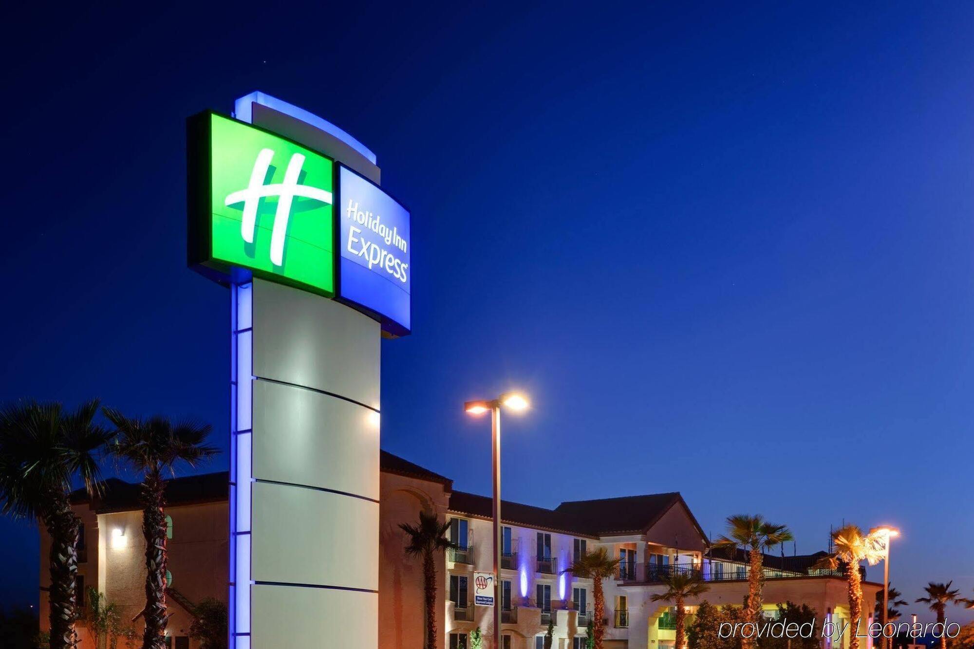 Holiday Inn Express Calexico, An Ihg Hotel מראה חיצוני תמונה