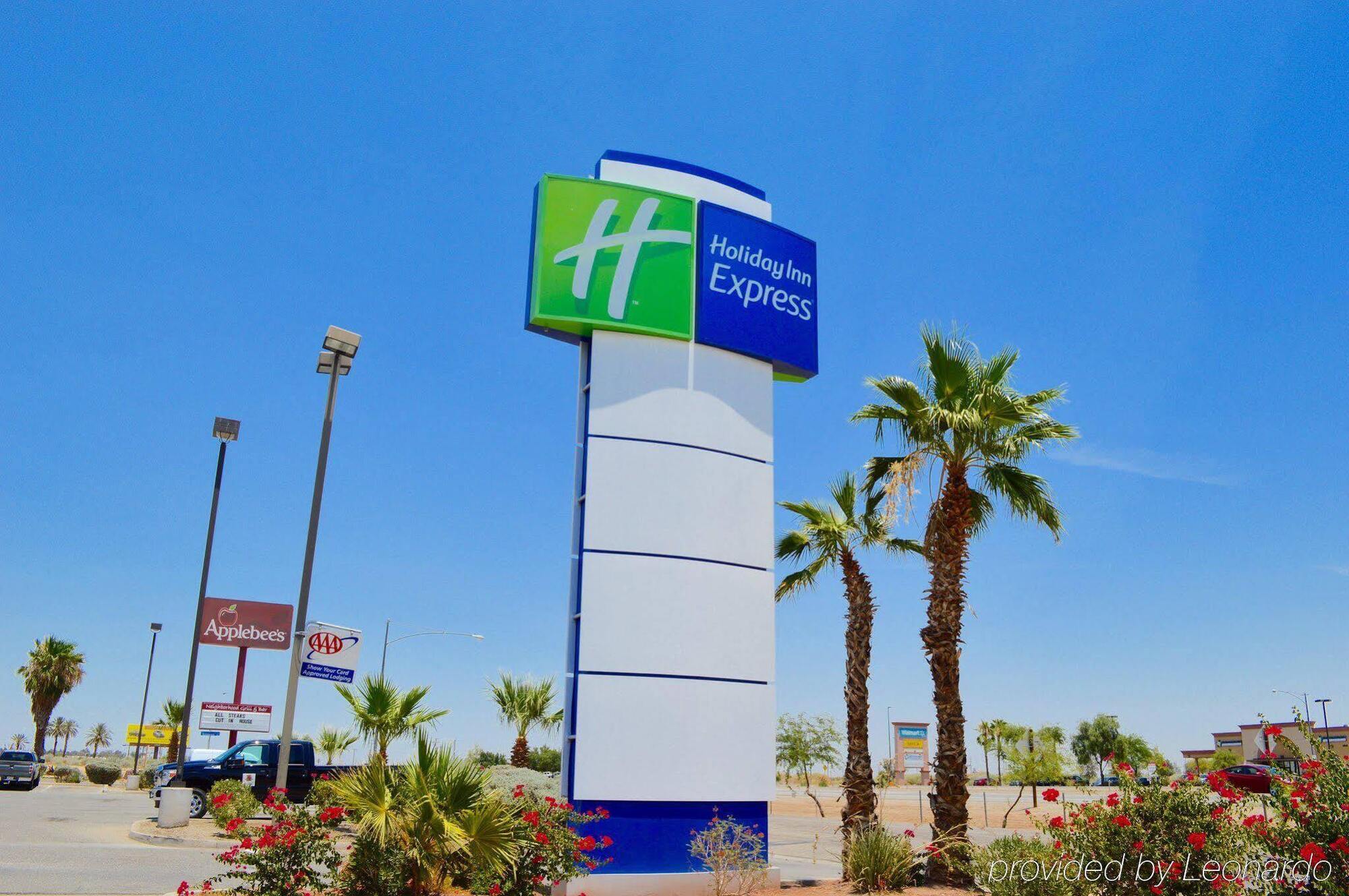 Holiday Inn Express Calexico, An Ihg Hotel מראה חיצוני תמונה